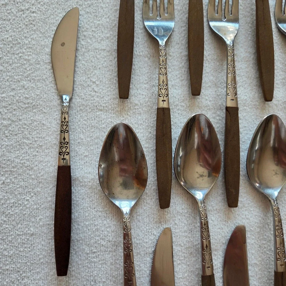 Interpur INR2 Stainless Flatware 26pc Set Faux Wood Handle Heart Japan MCM